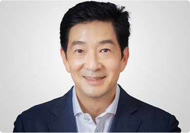 Cxo innovator headshot shiva