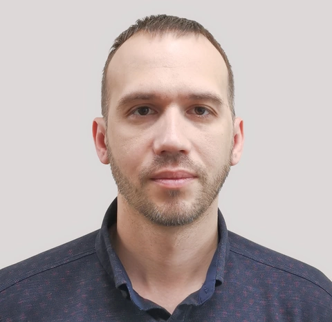 Александр Логинов