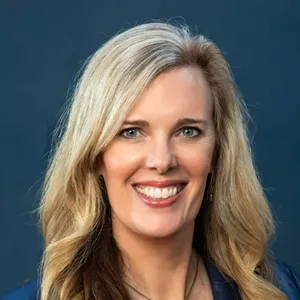 Laurie Buczek